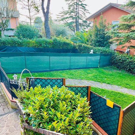 Appartamenti Pesaro Mare Ledimar Bagian luar foto